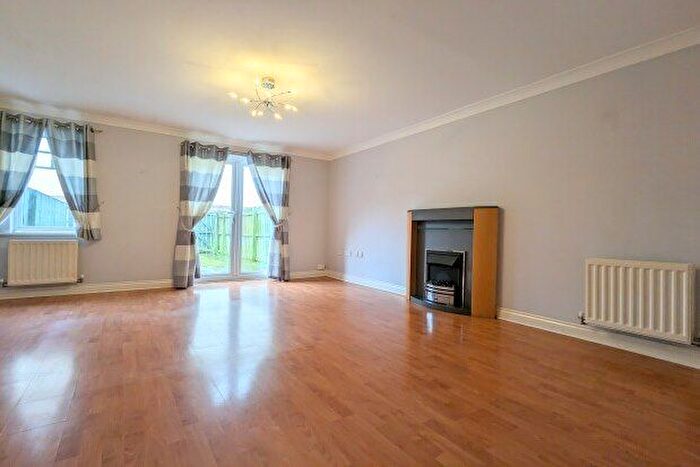4 Bedroom Town House To Rent In Scholars Park, Darlington, DL3