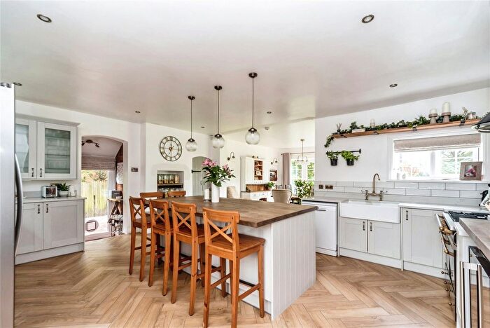 5 Bedroom Detached House For Sale In Day's Lane, Biddenham, Bedford, Bedfordshire, MK40