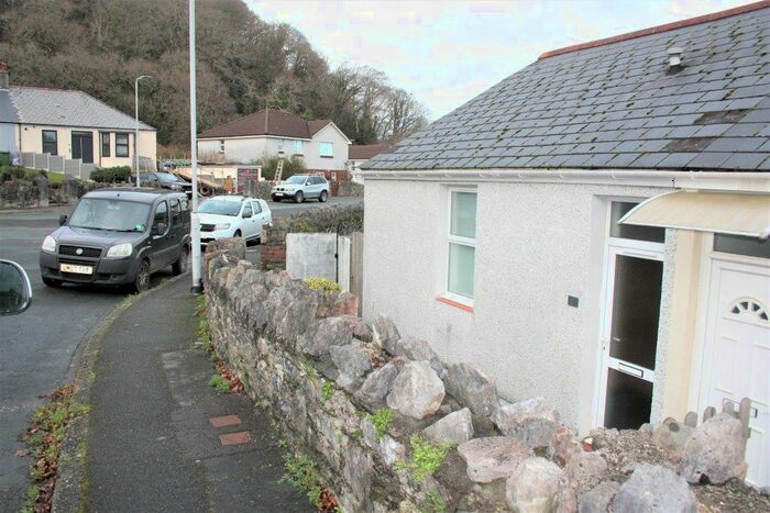 2 Bedroom End Of Terrace House To Rent In Crabtree Close, Plymouth PL3