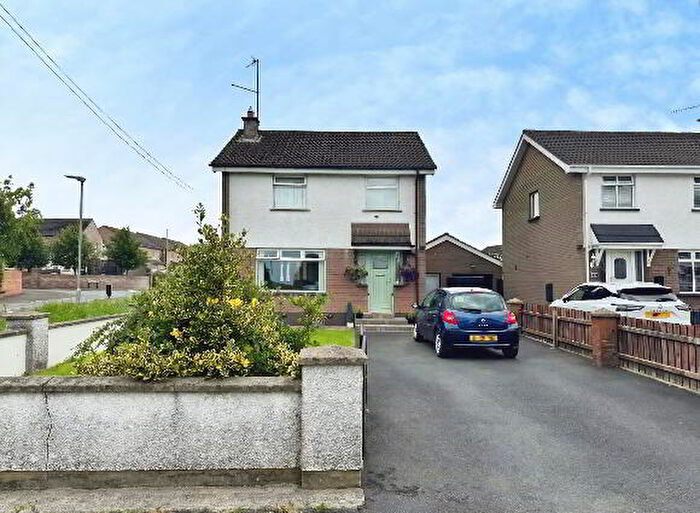 4 Bedroom Semi-Detached House For Sale In Woodgrove, Portadown, BT62