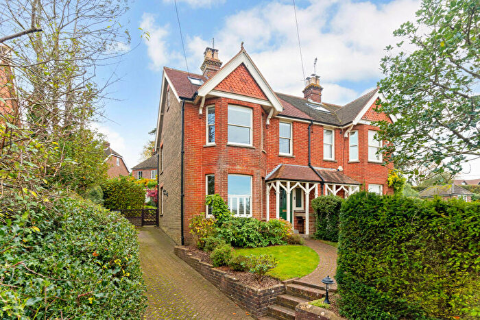 5 Bedroom Semi-Detached House For Sale In London Road, Balcombe, RH17