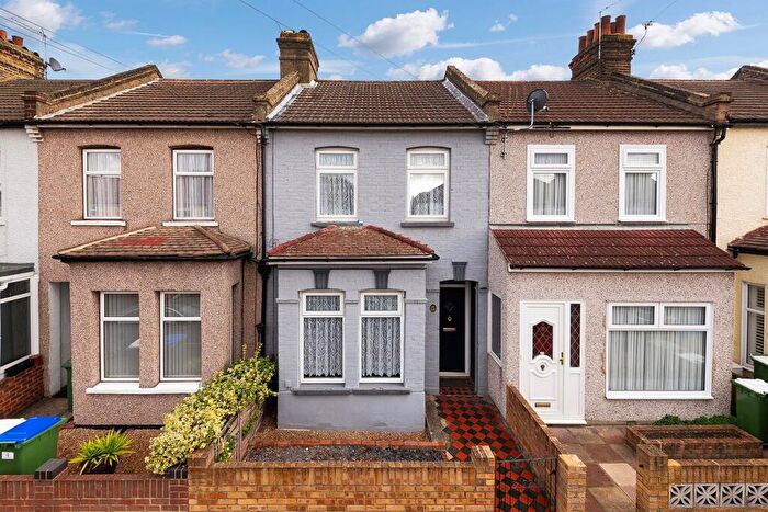 3 Bedroom Terraced House For Sale In St Pauls Road, Northumberland Heath, DA8