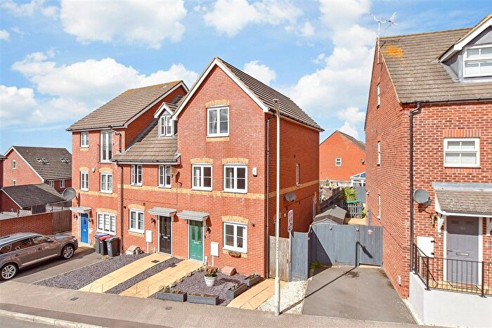 4 Bedroom End Terrace House For Sale In Talmead Road, Herne Bay, Kent, CT6