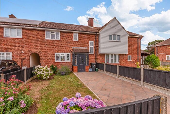 3 Bedroom Terraced House For Sale In Lawlinge Road, Latchingdon, Chelmsford, CM3
