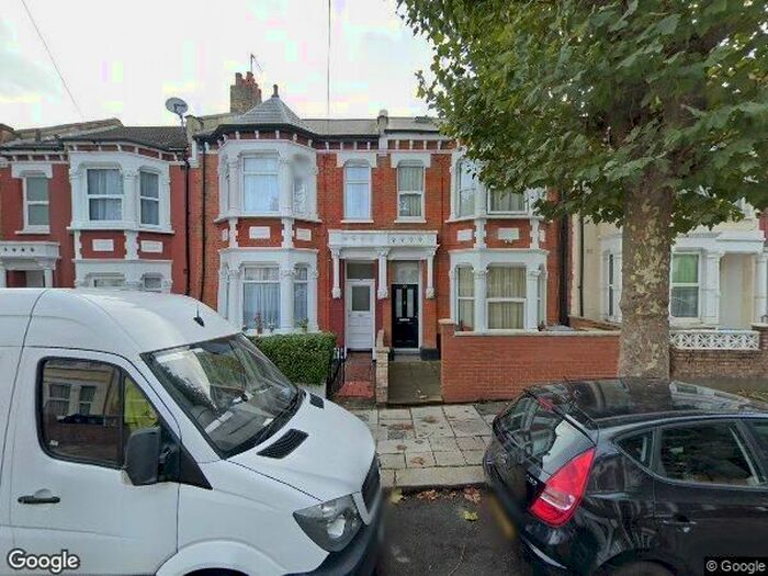 6 Bedroom Semi-Detached House To Rent In Tunley Road, London, NW10