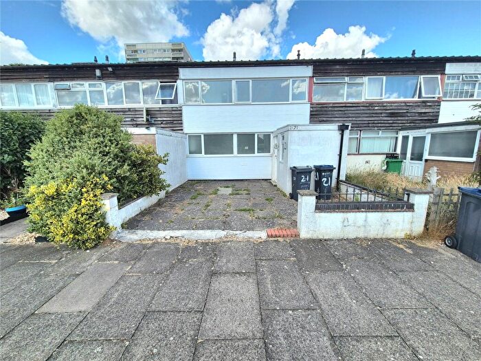 3 Bedroom Terraced House For Sale In Winterbourne Croft, Birmingham, West Midlands, B14