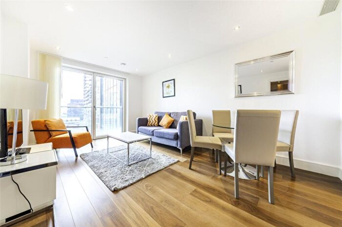 1 Bedroom Apartment To Rent In Talisman Tower, Lincoln Plaza, London, E14