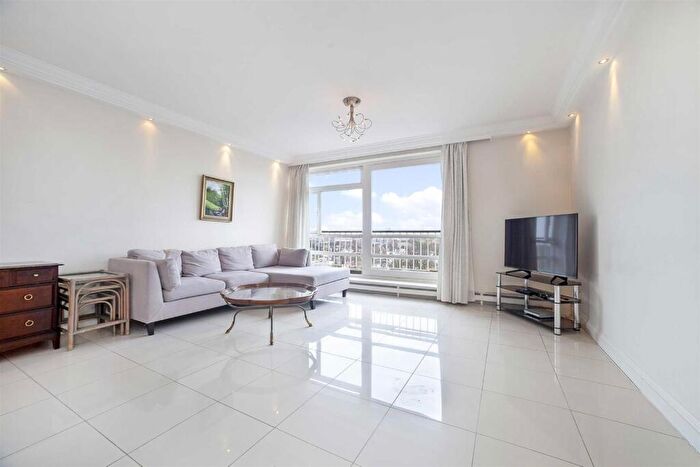 2 Bedroom Flat To Rent In Walsingham Queensmead St. John's Wood, NW8