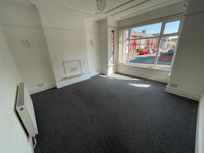 4 Bedroom End Of Terrace House To Rent In Kingsdale Avenue, Birkenhead, CH42