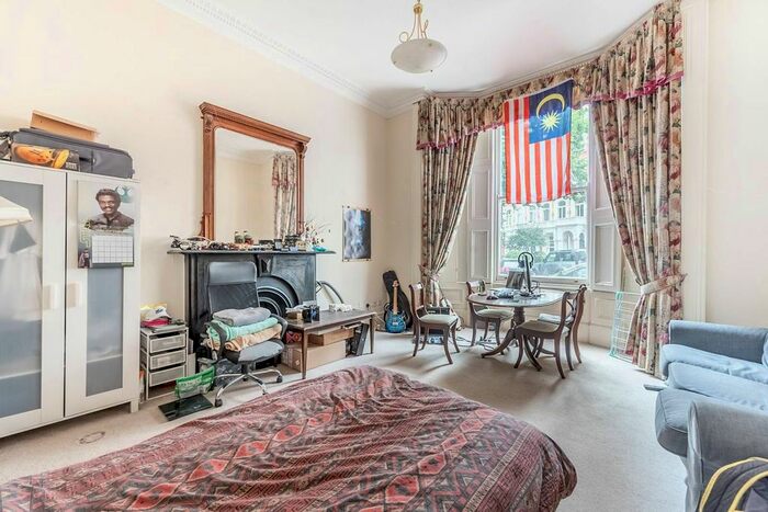 2 Bedroom Flat To Rent In Emperor's Gate, South Kensington, London, SW7