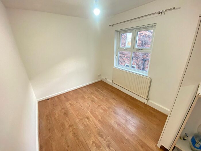 1 Bedroom Flat To Rent In Withington Road., Manchester, M16