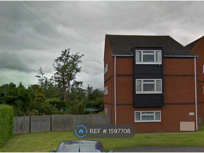 2 Bedroom Flat To Rent In Monkton Heathfield, Taunton, TA2