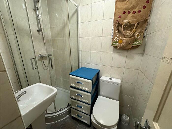 2 Bedroom Apartment To Rent In Lordship Lane, London, N17