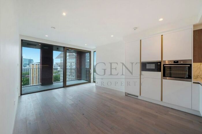 2 Bedroom Apartment To Rent In The Arc, City Road, EC1V
