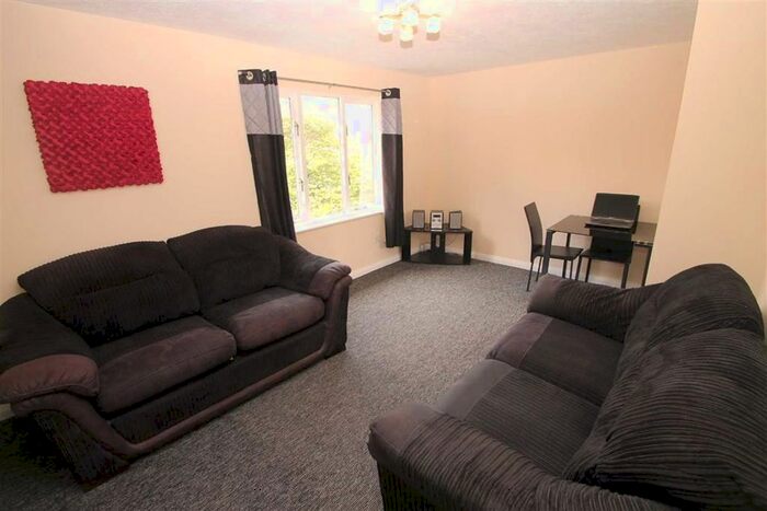 1 Bedroom Flat To Rent In Pimpernel Grove, Walnut Tree, Milton Keynes, MK7