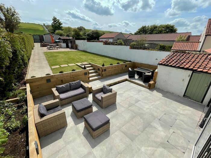 3 Bedroom Cottage For Sale In Main Street, Flixton, Scarborough, YO11