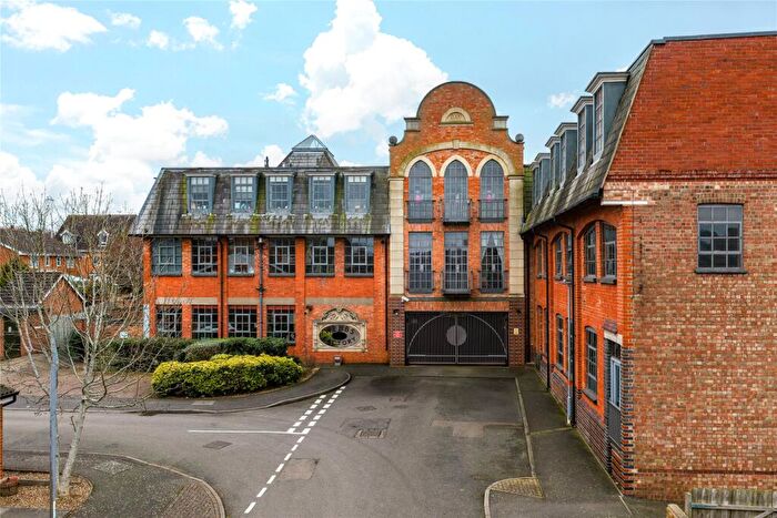 2 Bedroom Apartment For Sale In Brockton Street, Queens Park, Northampton, Northamptonshire, NN2