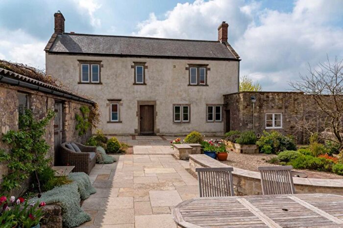 6 Bedroom Country House To Rent In Beacon Doulting, Shepton Mallet, BA4