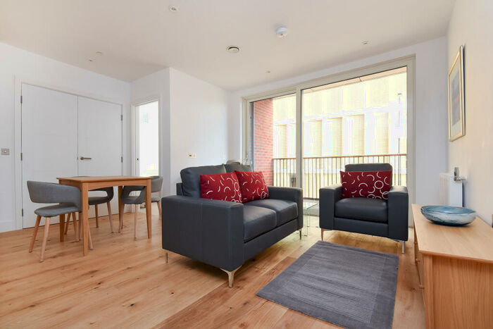 1 Bedroom Apartment To Rent In Mill Stream House, City Centre, OX1