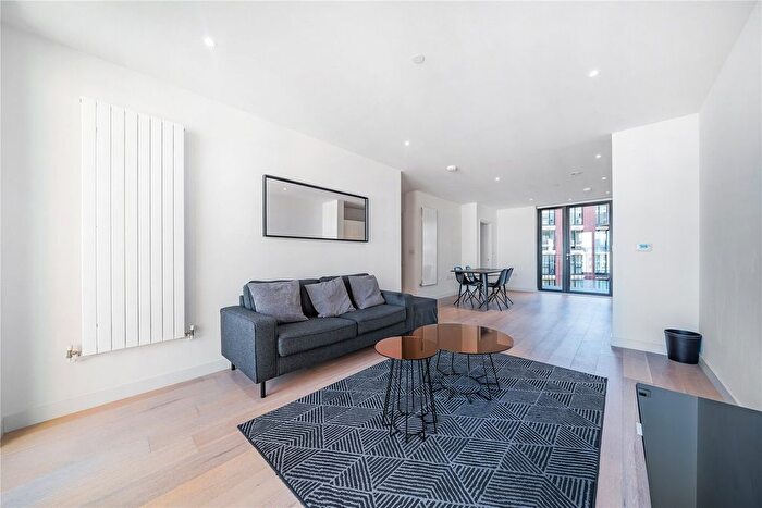 2 Bedroom Flat To Rent In Royal Crest Avenue, London, E16