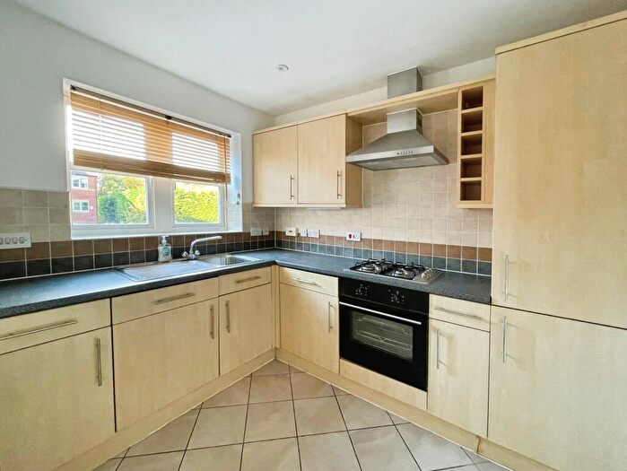 3 Bedroom Town House To Rent In Longford Street, Derby, DE22