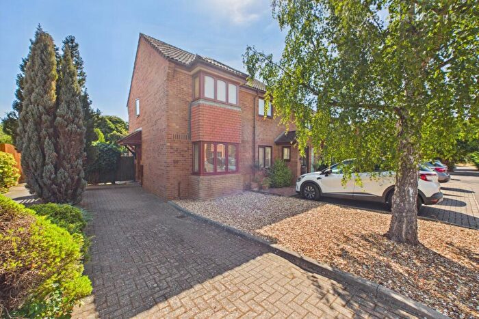 2 Bedroom Semi-Detached House For Sale In Cornwallis Drive, Eaton Socon, St. Neots, PE19