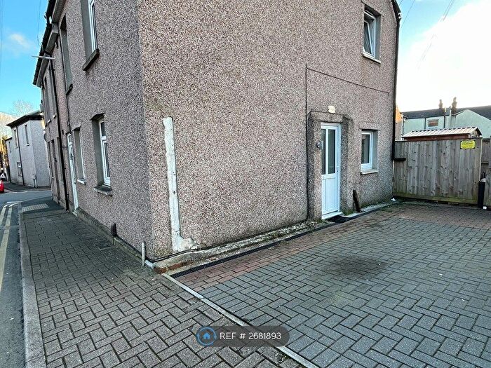 1 Bedroom Flat To Rent In Russell Street, Pontnewydd, Cwmbran, NP44