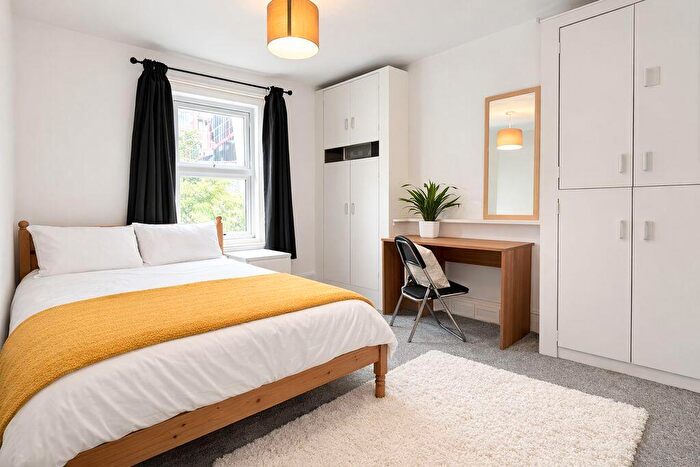 4 Bedroom Terraced House To Rent In Hollingdean Road, Brighton, BN2