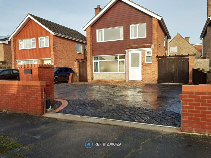 4 Bedroom Detached House To Rent In Coppice Way, Fareham, PO15