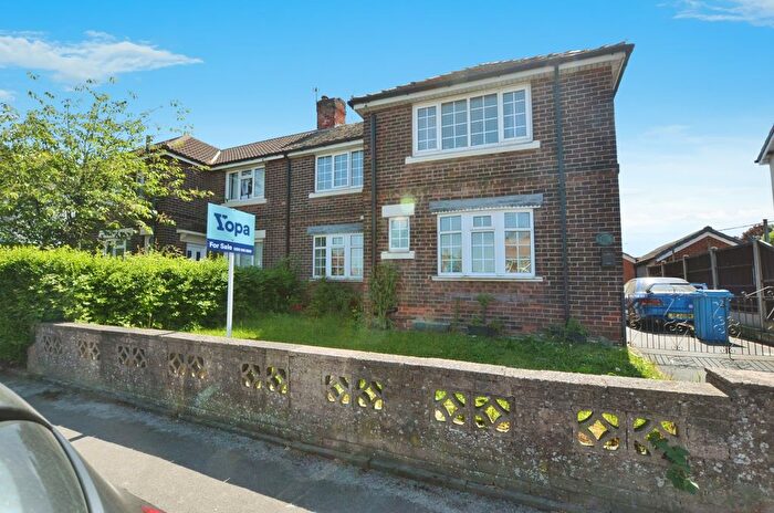 3 Bedroom Semi-Detached House For Sale In South Avenue, Worksop, S80