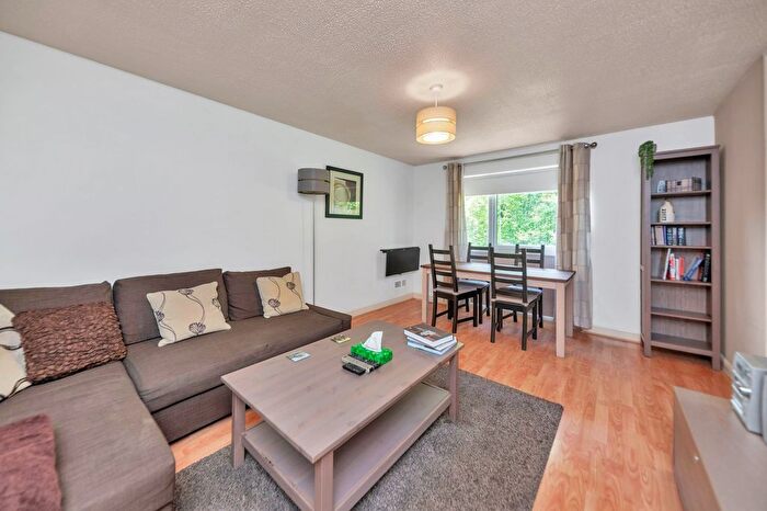 2 Bedroom Flat For Sale In Swift Close, Royston, SG8
