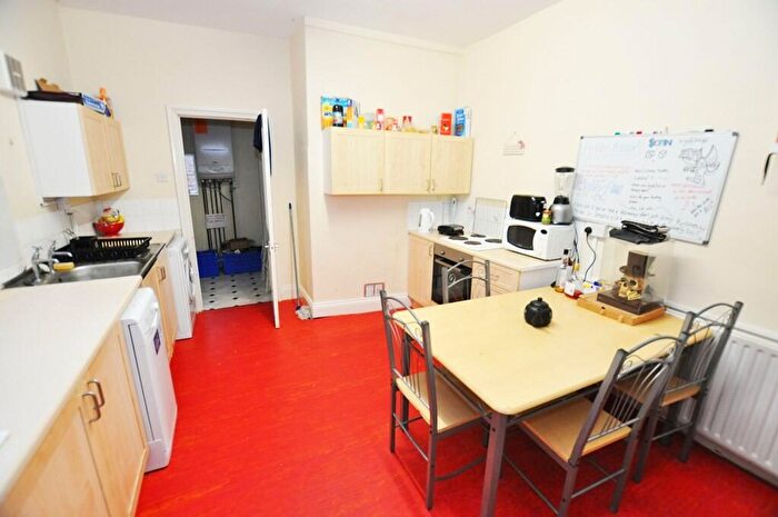7 Bedroom Terraced House To Rent In Granville Gardens, Jesmond, Newcastle Upon Tyne, NE2