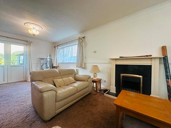 3 Bedroom End Of Terrace House For Sale In Broad Dean, Eaglestone, MK6