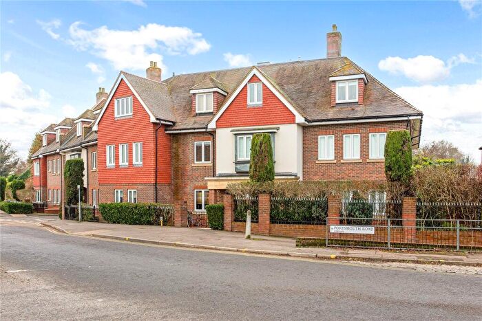 2 Bedroom Flat To Rent In Portsmouth Road, Cobham, Surrey, KT11