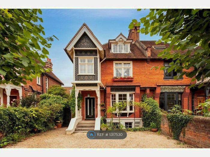 4 Bedroom Semi-Detached House To Rent In Queen Street, Henley-On-Thames, RG9