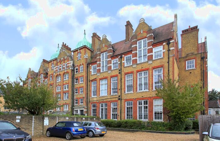 2 Bedroom Flat For Sale In Gatton Road, London, SW17