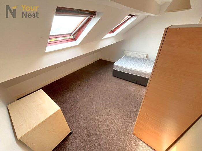 5 Bedroom End Of Terrace House To Rent In Westfield Road, Hyde Park, Leeds, LS3