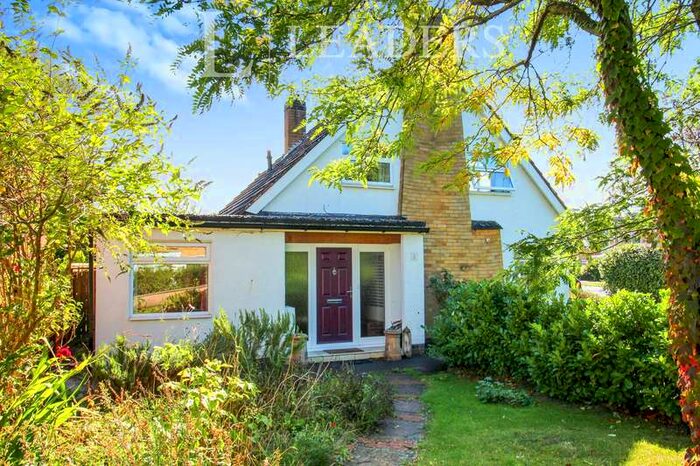 4 Bedroom Detached House To Rent In Fishponds Road, Kenilworth, CV8