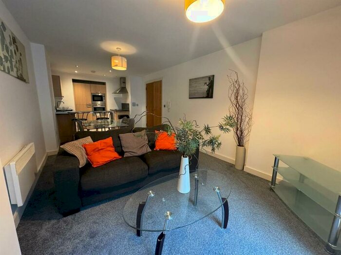 2 Bedroom Apartment To Rent In Jefferson Place, Fernie Street, Manchester, M4