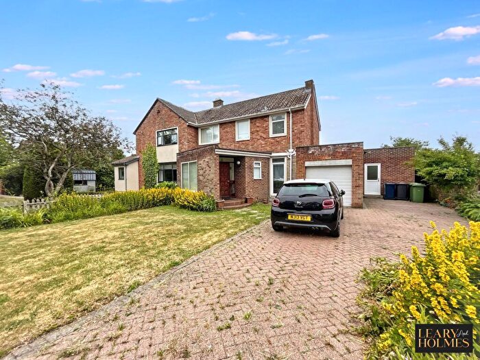 3 Bedroom Semi-Detached House For Sale In Whitburn Road, Cleadon, SR6