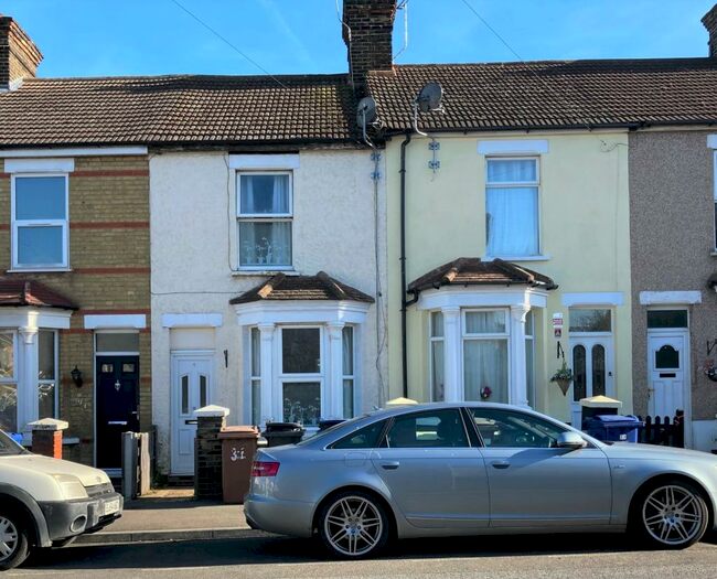 3 Bedroom Terraced House To Rent In Stanley Avenue, RM17