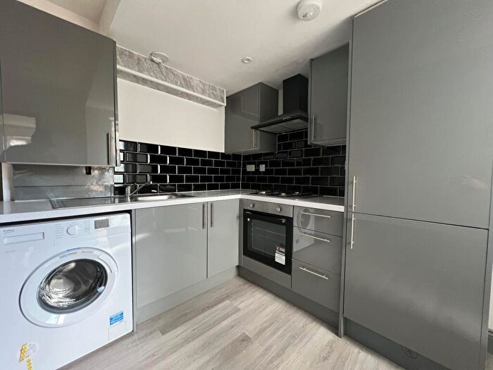 1 Bedroom Flat To Rent In Town Centre, SN1