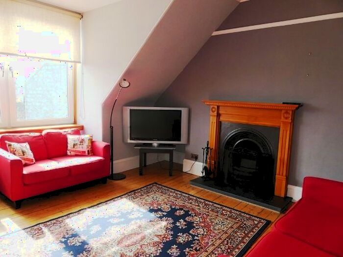 2 Bedroom Flat To Rent In Holburn Street, City Centre, Aberdeen, AB10