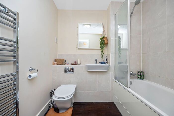 1 Bedroom Flat For Sale In Southlands Way, Shoreham-By-Sea, West Sussex, BN43