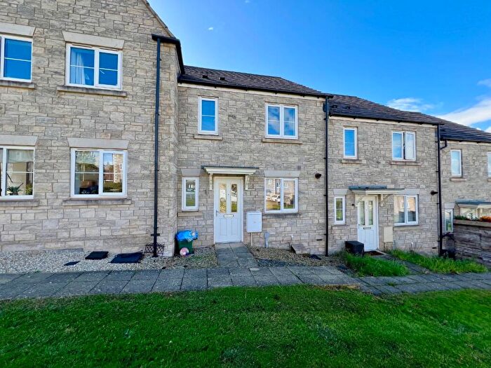 3 Bedroom Terraced House To Rent In Burnett Close, Paulton, BS39