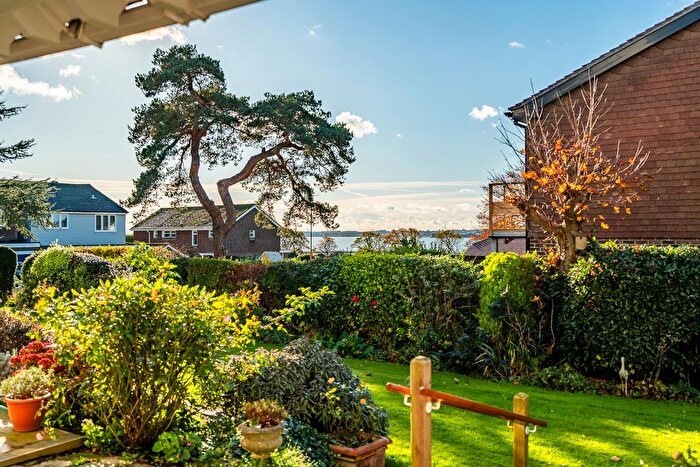 2 Bedroom Flat For Sale In Havelock Road, Warsash, SO31