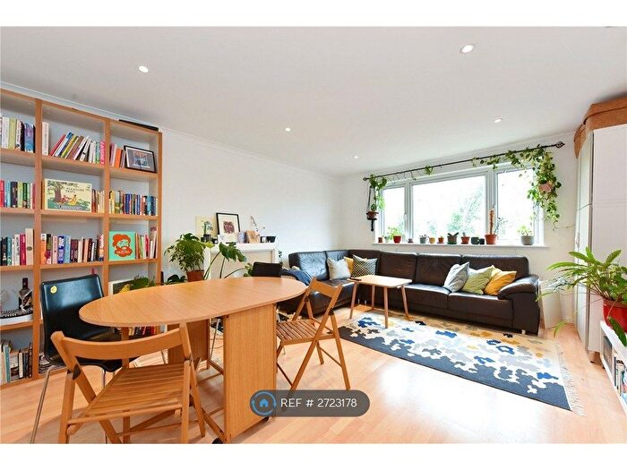 3 Bedroom Flat To Rent In Maida Vale, London, W9