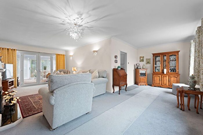 2 Bedroom Bungalow For Sale In Drummond Drive, Nuthall, Nottingham, Nottinghamshire, NG16