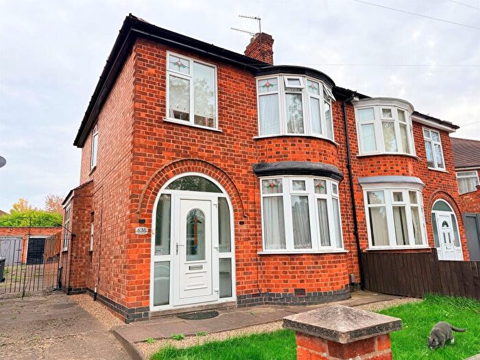 3 Bedroom Semi-Detached House For Sale In Aylestone Road, Leicester, LE2