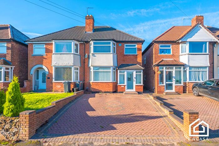 3 Bedroom Semi Detached House For Sale In Clay Lane, South Yardley, B26